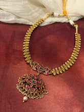 Load image into Gallery viewer, One of a like statement necklace in silver 925
