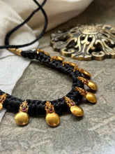 Load image into Gallery viewer, Vintage style thread choker in silver 925
