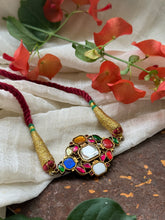 Load image into Gallery viewer, Kundan choker with adjustable thread work

