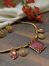 Load image into Gallery viewer, Classic timeless vintage style necklace and earrings 1
