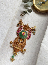 Load image into Gallery viewer, Vintage statement pendant hasli
