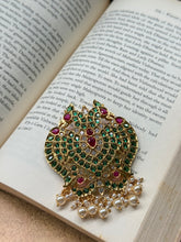 Load image into Gallery viewer, Vintage style statement pendant with cut stones
