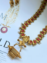 Load image into Gallery viewer, Statement coral necklace with earrings ( PRE ORDER)
