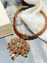 Load image into Gallery viewer, Kundan necklace in silver 925 and gold polish
