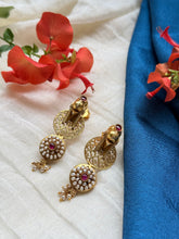 Load image into Gallery viewer, Vintage style statement earrings
