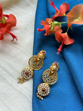 Load image into Gallery viewer, Vintage style statement earrings

