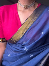 Load image into Gallery viewer, Statement pearl choker
