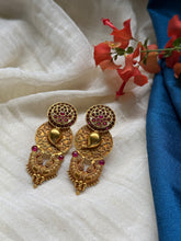 Load image into Gallery viewer, Vintage style statement earrings
