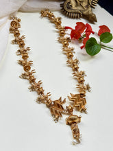 Load image into Gallery viewer, Statement vintage style pendant necklace
