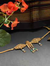Load image into Gallery viewer, Statement vintage style choker necklace

