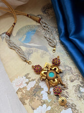 Load image into Gallery viewer, Vintage style statement pendant
