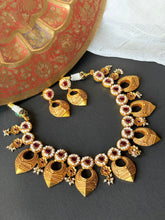 Load image into Gallery viewer, Statement vintage style necklace set in silver 925 &amp; gold polish
