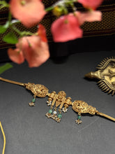 Load image into Gallery viewer, Statement vintage style choker necklace
