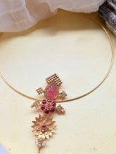 Load image into Gallery viewer, Statement vintage style pendant
