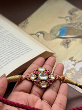Load image into Gallery viewer, Kundan choker with adjustable thread work
