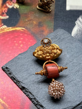 Load image into Gallery viewer, Vintage style statement pendant
