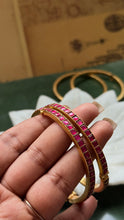 Load image into Gallery viewer, Red kundan openable kundan stone bangle
