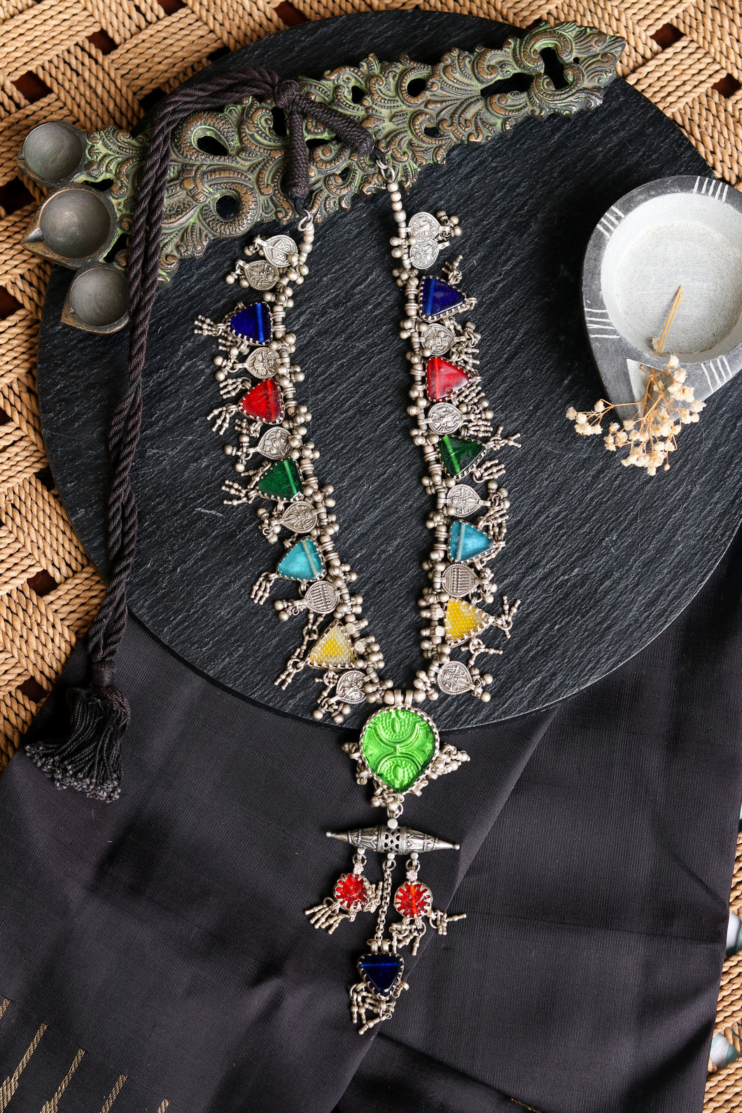 One of a kind,multicoloured vintage neckpiece