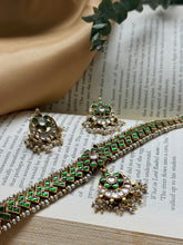 Load image into Gallery viewer, Emerald green attigai set
