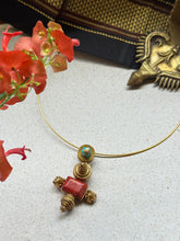 Load image into Gallery viewer, Statement vintage style hasli necklace
