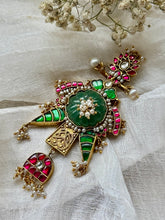 Load image into Gallery viewer, Vintage statement pendant hasli
