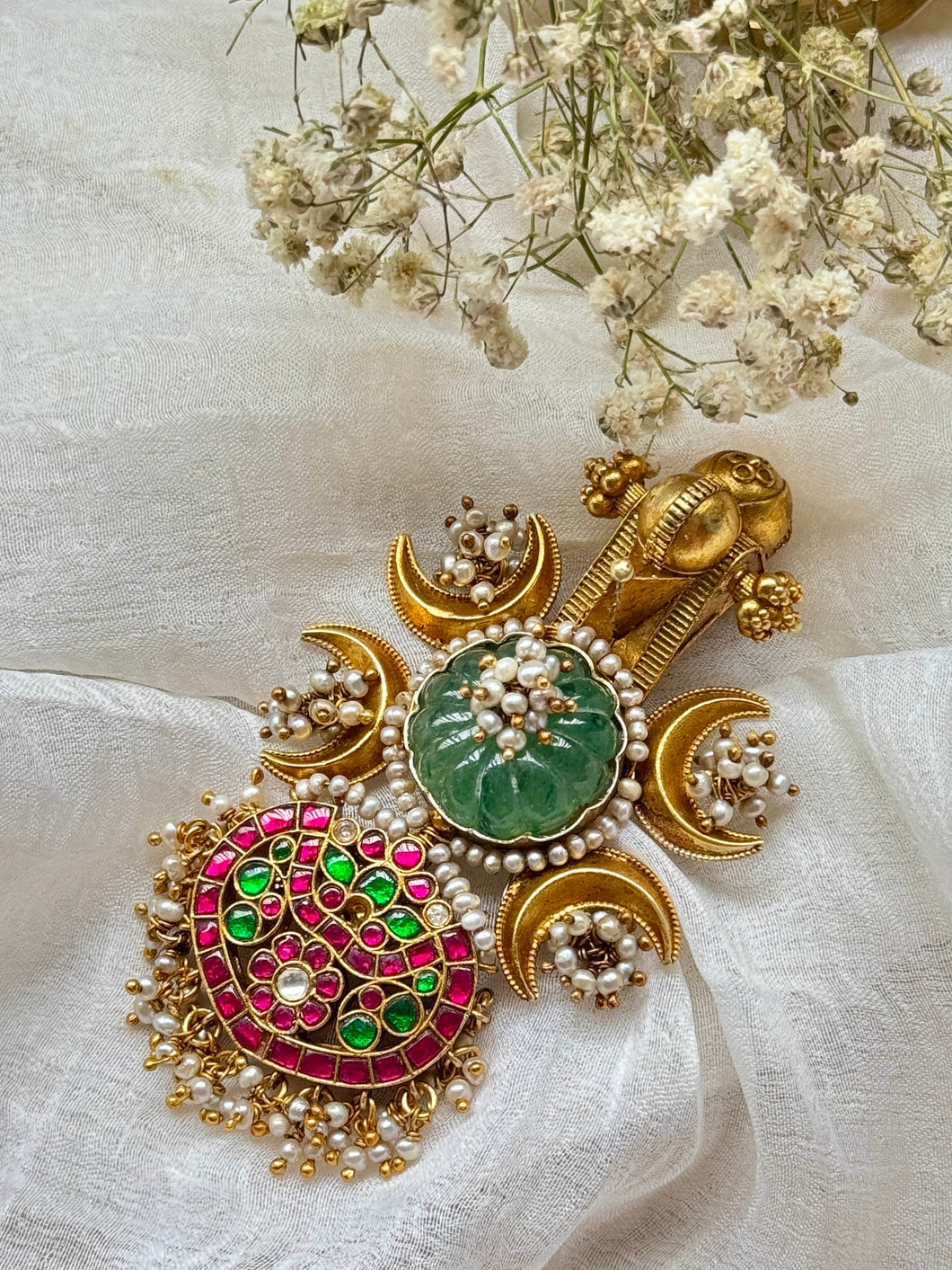 Vintage statement pendant hasli