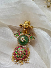Load image into Gallery viewer, Vintage statement pendant hasli
