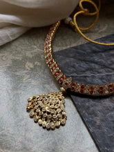 Load image into Gallery viewer, Antique gold polish classic adigai necklace
