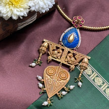 Load image into Gallery viewer, Statement vintage style 925gold polish necklace
