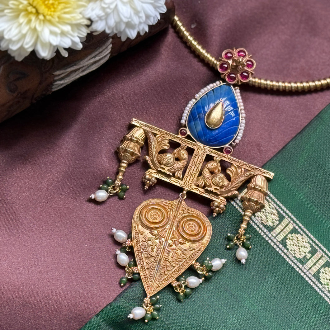 Statement vintage style 925gold polish necklace