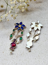 Load image into Gallery viewer, Guldasta (Mughal Flower) Kundan Earrings - Blue
