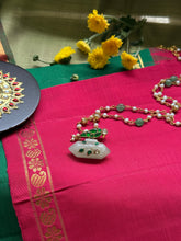Load image into Gallery viewer, Dainty Inlay work necklace in natural aventurine and gemstones
