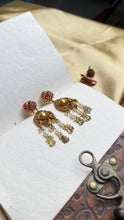 Load image into Gallery viewer, Vintage inspired (925 silver) earrings in gold polish
