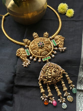 Load image into Gallery viewer, One of a kind gold polish kundan work statement necklace
