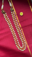 Load image into Gallery viewer, Statement vintage style pearl necklace
