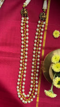Load image into Gallery viewer, Statement vintage style pearl necklace
