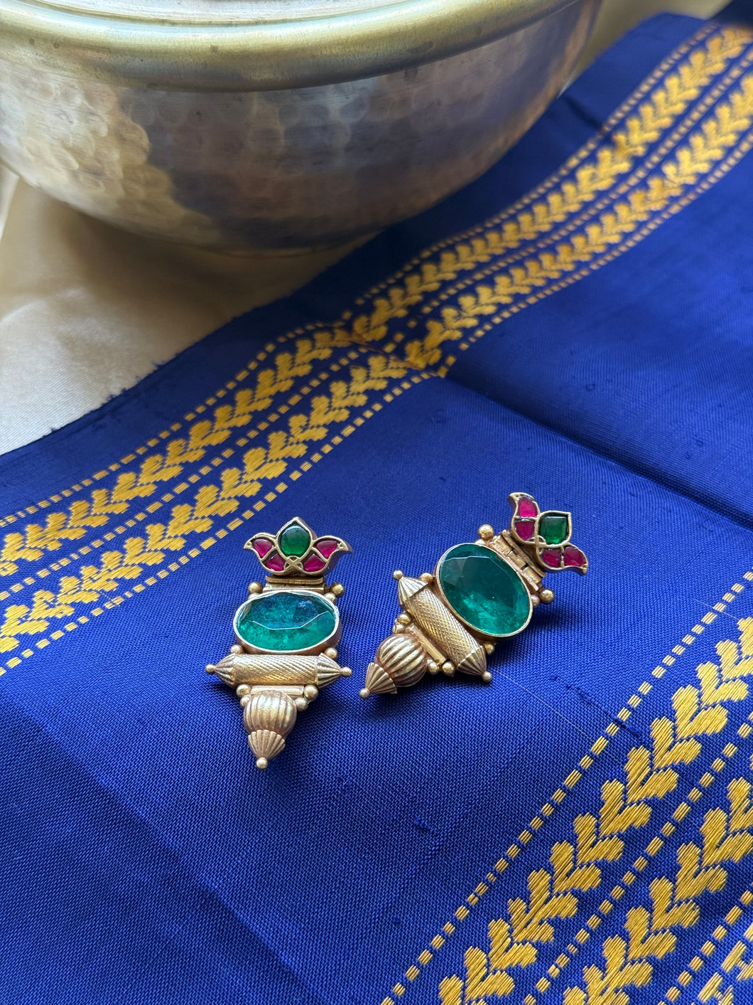 Kundan work (925 silver) earrings in gold polish