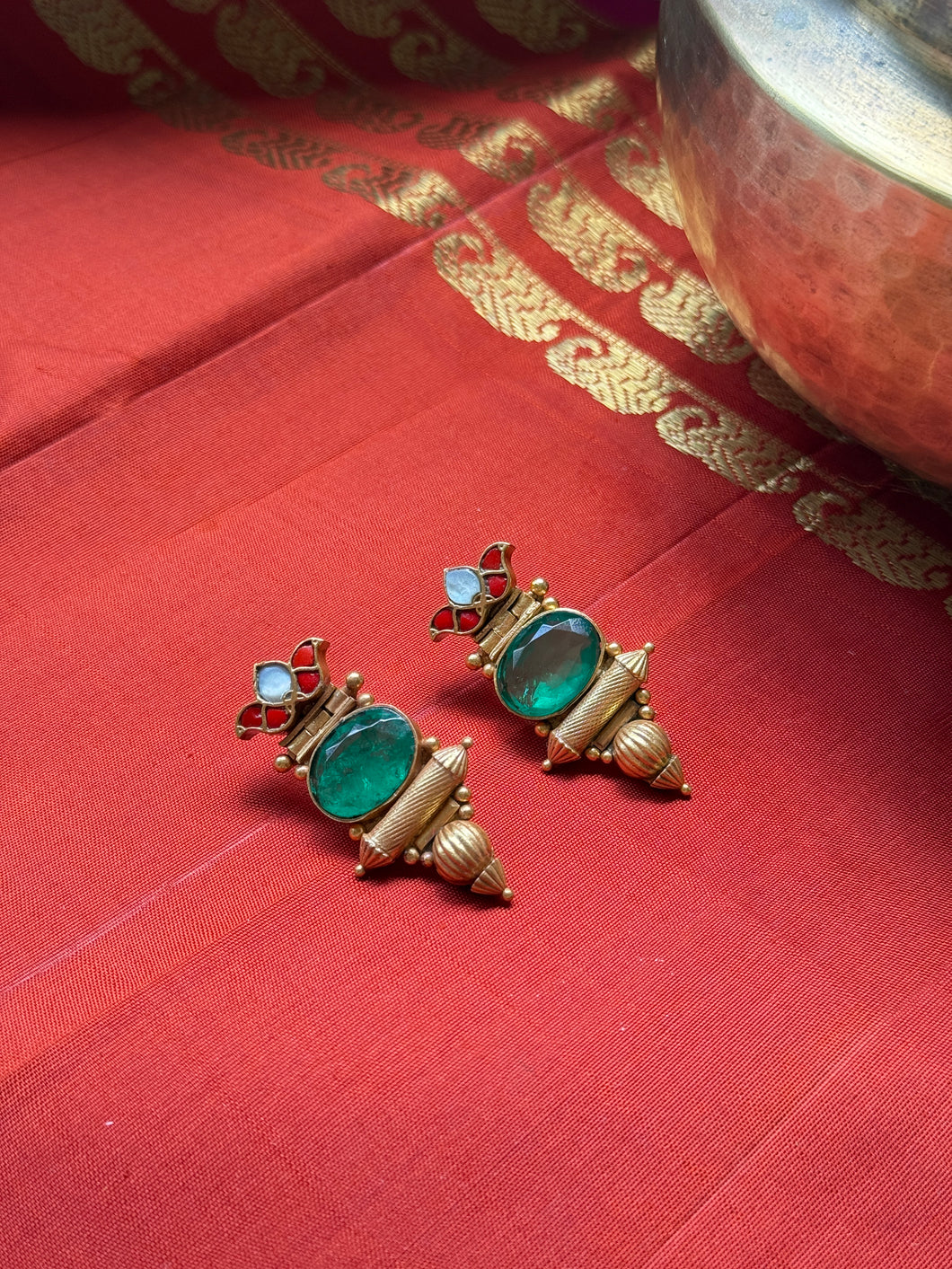 Kundan work (925 silver) earrings in gold polish