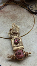 Load image into Gallery viewer, Statement vintage style hasli necklace
