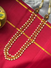 Load image into Gallery viewer, Statement vintage style pearl necklace
