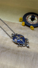 Load image into Gallery viewer, Statement vinntage silver neckchain
