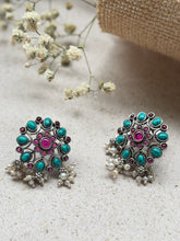 Load image into Gallery viewer, Turquoise earrings
