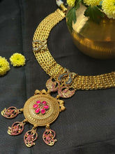Load image into Gallery viewer, One of a kind gold polish kundan work statement necklace
