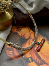 Load image into Gallery viewer, Statement vintage style pearl hasli
