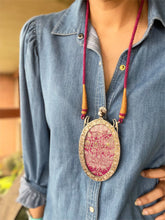 Load image into Gallery viewer, Vintage Brocade neckpiece
